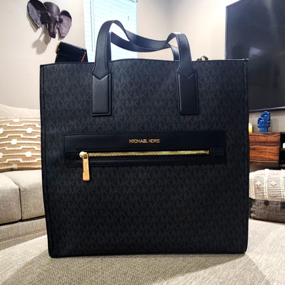 Michael Kors Tote